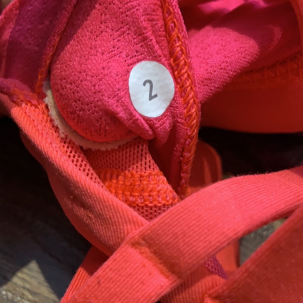 Lululemon Wild Tank - Picture 8 of 8